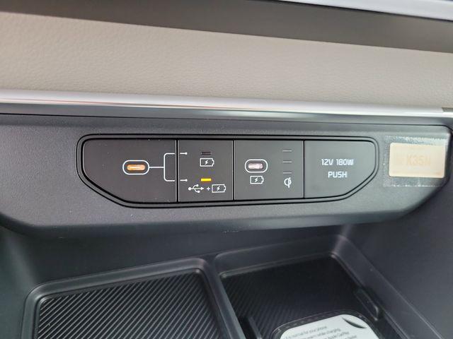 2026 Kia Carnival MPV SX
