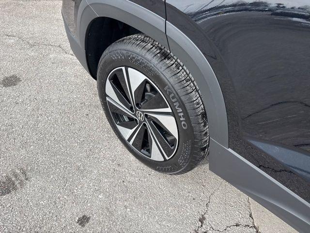 2026 Volkswagen Taos SE