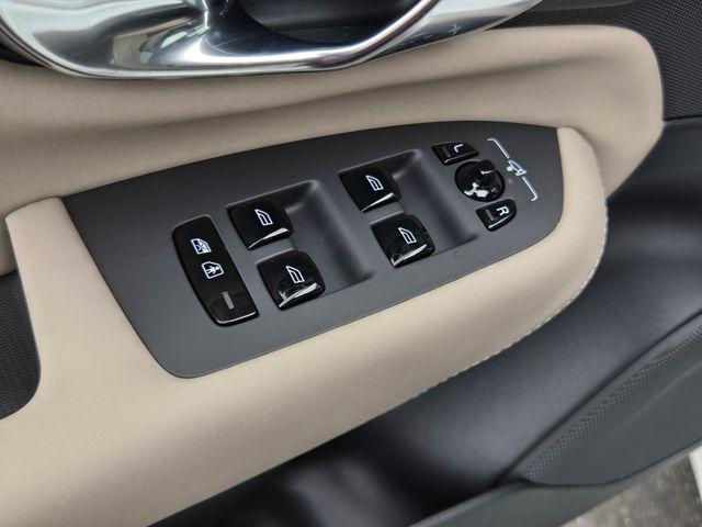 2026 Volvo XC90 Plug-In Hybrid Plus, T8 AWD, Electric/Gasoline, Bright, 7 Seats