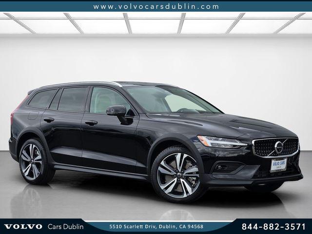2026 Volvo V60 Cross Country Plus, B5 AWD Gas mild hybrid for sale in Dublin, CA