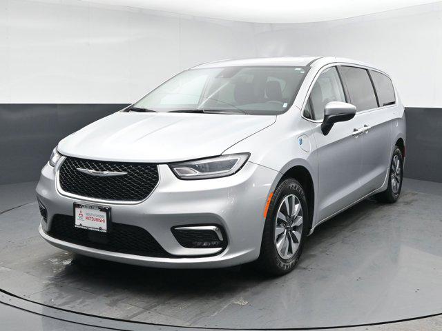 2023 Chrysler Pacifica Hybrid Touring L for sale in Freeport, NY