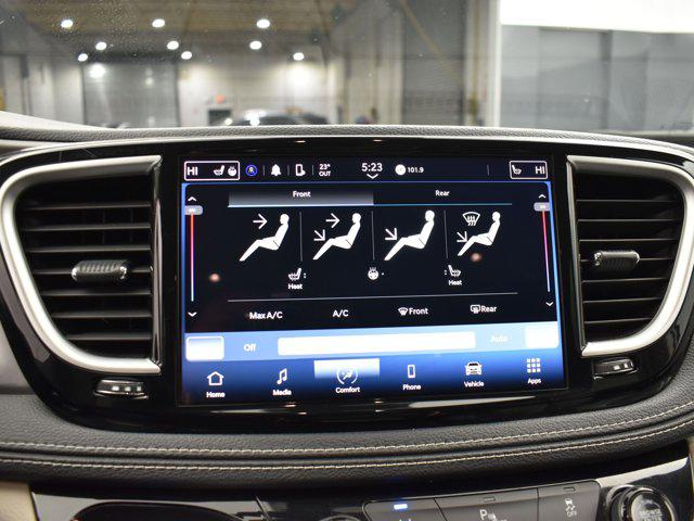 2023 Chrysler Pacifica Hybrid Touring L