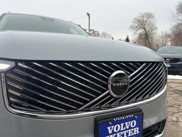 2026 Volvo XC90 Core, B5 AWD Gas (mild hybrid), Gasoline, Bright, 7 Seats