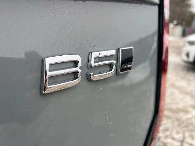2026 Volvo XC90 Core, B5 AWD Gas (mild hybrid), Gasoline, Bright, 7 Seats