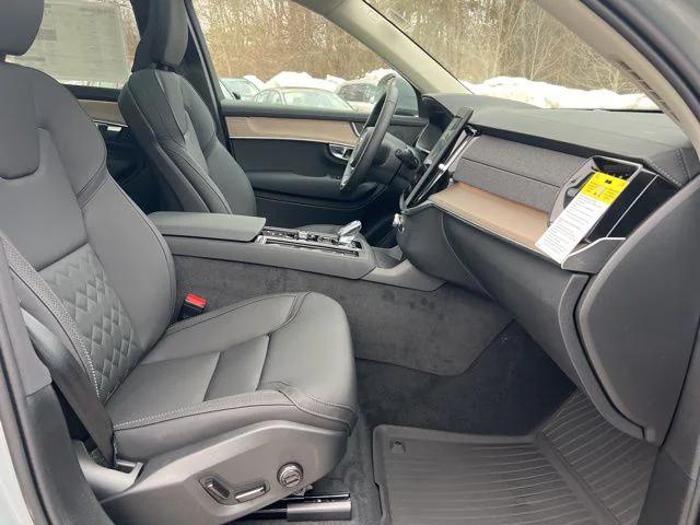 2026 Volvo XC90 Core, B5 AWD Gas (mild hybrid), Gasoline, Bright, 7 Seats