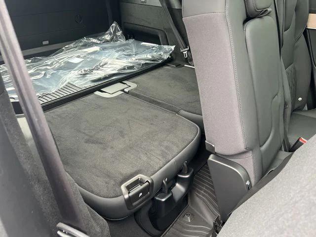2026 Volvo XC90 Core, B5 AWD Gas (mild hybrid), Gasoline, Bright, 7 Seats
