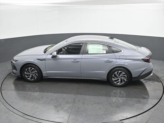 2026 Hyundai Sonata Hybrid Blue