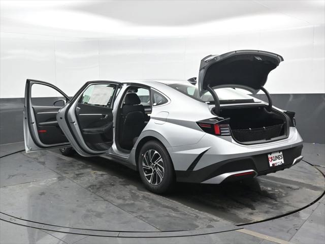 2026 Hyundai Sonata Hybrid Blue