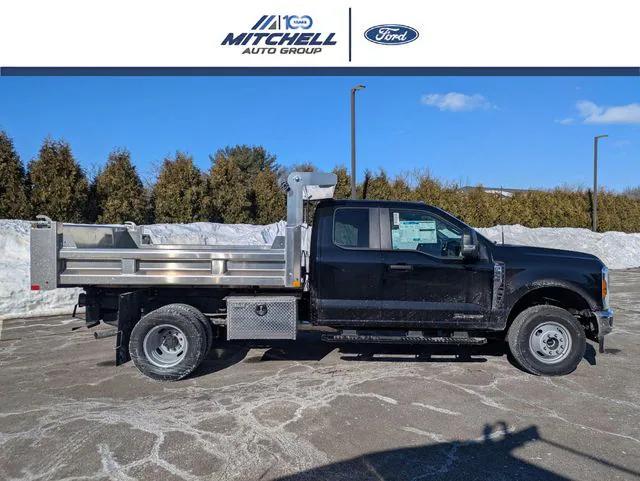 2026 Ford F-350 Upfitted w/ Dump Body