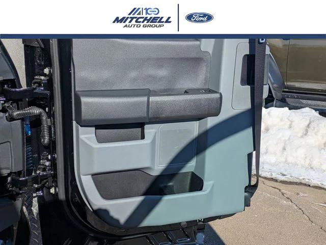 2026 Ford F-350 Upfitted w/ Dump Body