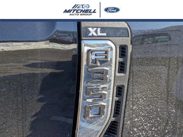 2026 Ford F-350 Upfitted w/ Dump Body