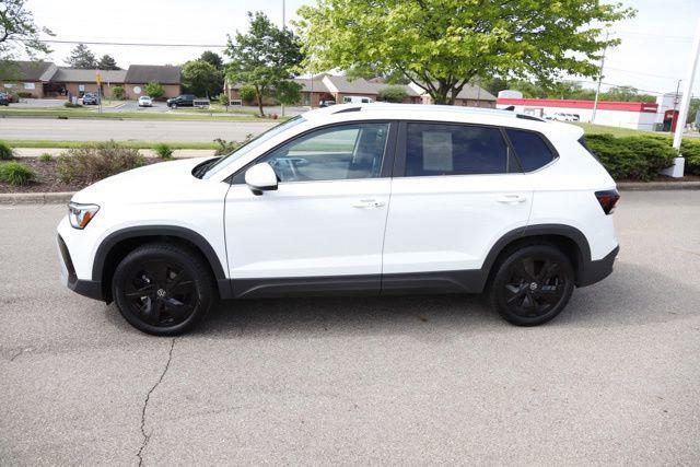 2025 Volkswagen Taos 1.5T SE