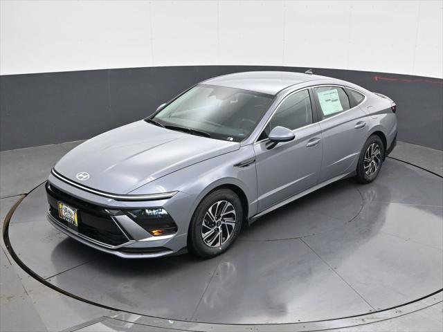 2026 Hyundai Sonata Hybrid Blue