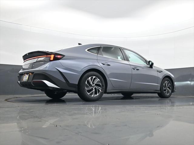 2026 Hyundai Sonata Hybrid Blue