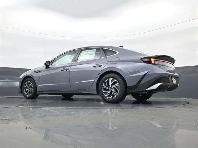 2026 Hyundai Sonata Hybrid Blue