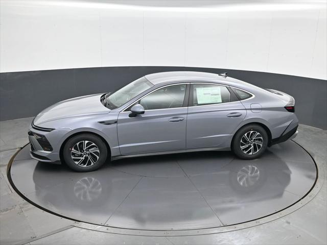 2026 Hyundai Sonata Hybrid Blue