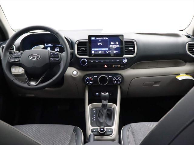 2026 Hyundai Venue SEL w/Two-Tone Roof