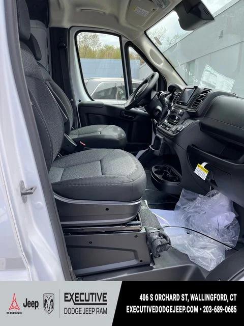 2026 Ram ProMaster Cargo Van Tradesman Low Roof 136" WB w/Pass Seat