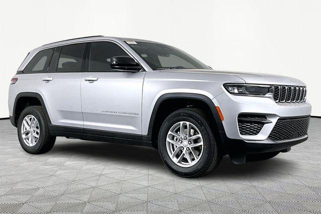 2026 Jeep Grand Cherokee GRAND CHEROKEE LAREDO X 4X4