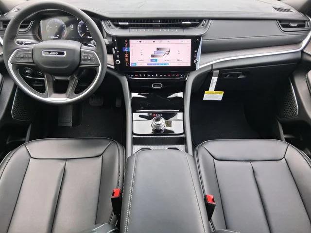 2026 Jeep Grand Cherokee Limited 4x2