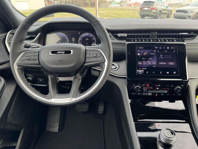 2026 Jeep Grand Cherokee GRAND CHEROKEE LAREDO X 4X4