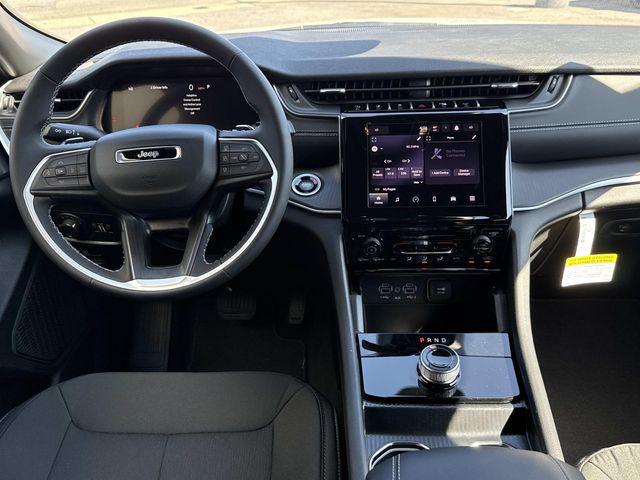 2026 Jeep Grand Cherokee GRAND CHEROKEE LAREDO 4X4