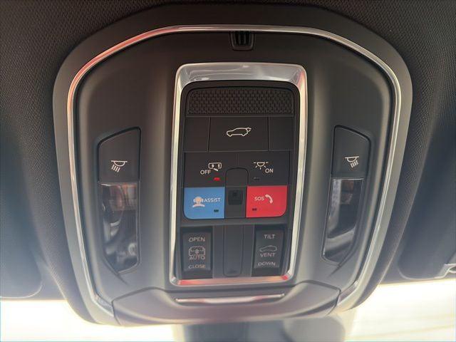2026 Jeep Grand Cherokee Altitude 4x4