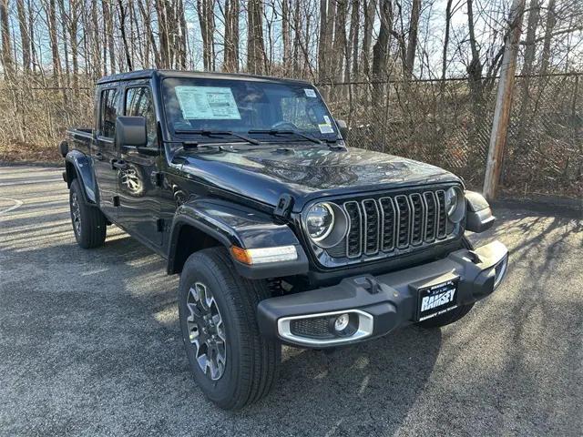 2026 Jeep Gladiator GLADIATOR SAHARA 4X4