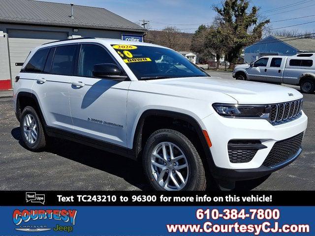 2026 Jeep Grand Cherokee GRAND CHEROKEE LAREDO 4X4 2026 Jeep Grand Cherokee GRAND CHEROKEE LAREDO 4X4