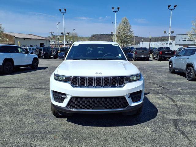 2026 Jeep Grand Cherokee GRAND CHEROKEE LAREDO X 4X4