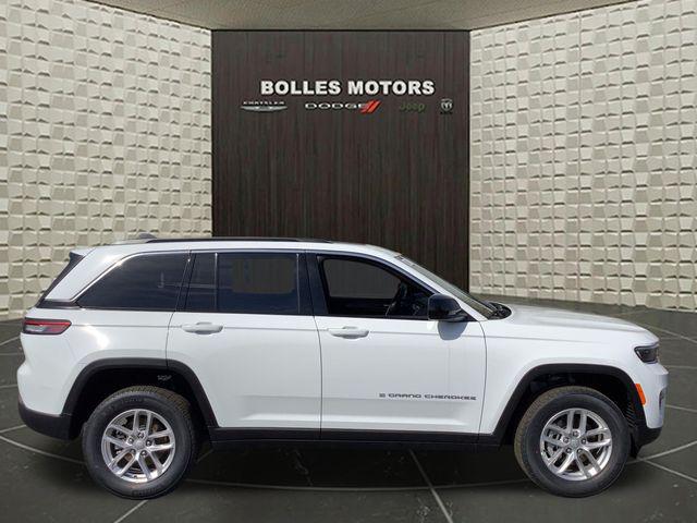 2026 Jeep Grand Cherokee GRAND CHEROKEE LAREDO X 4X4