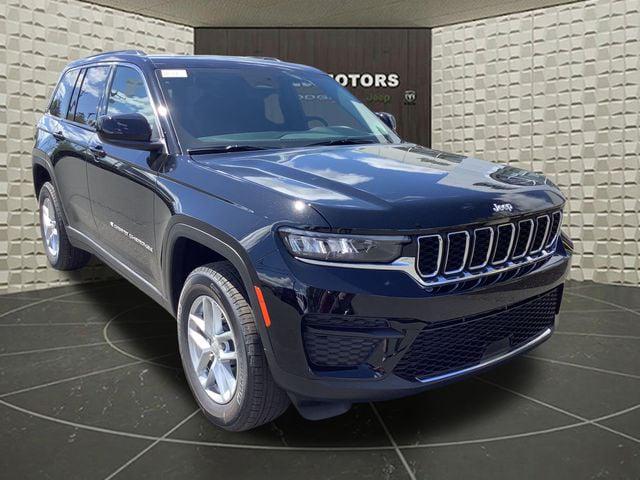 2026 Jeep Grand Cherokee GRAND CHEROKEE LAREDO X 4X4