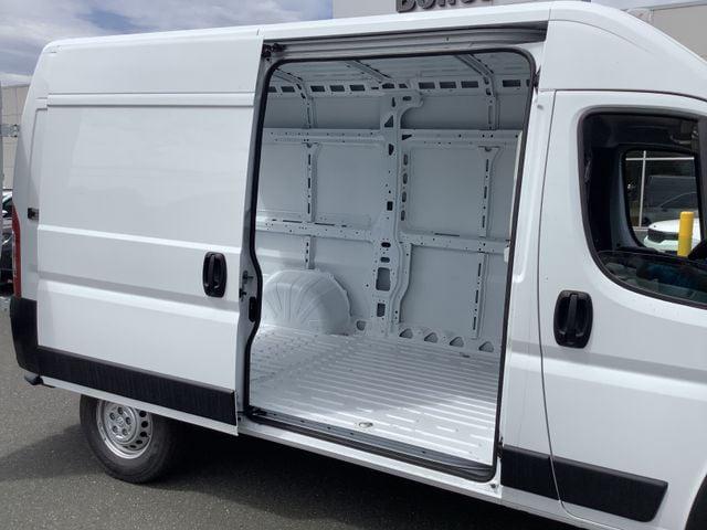 2026 Ram ProMaster Cargo Van Tradesman High Roof 136" WB w/Pass Seat