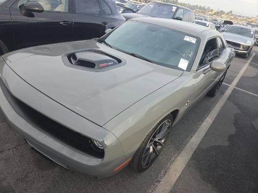 2018 Dodge Challenger 392 Hemi Scat Pack Shaker
