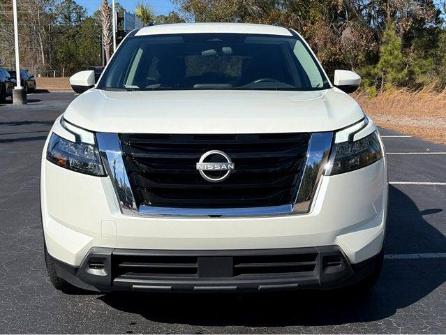 2024 Nissan Pathfinder SV FWD