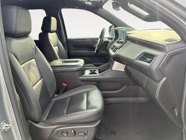 2024 Chevrolet Suburban 4WD LT