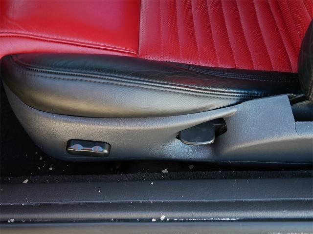 2002 Ford Thunderbird Base