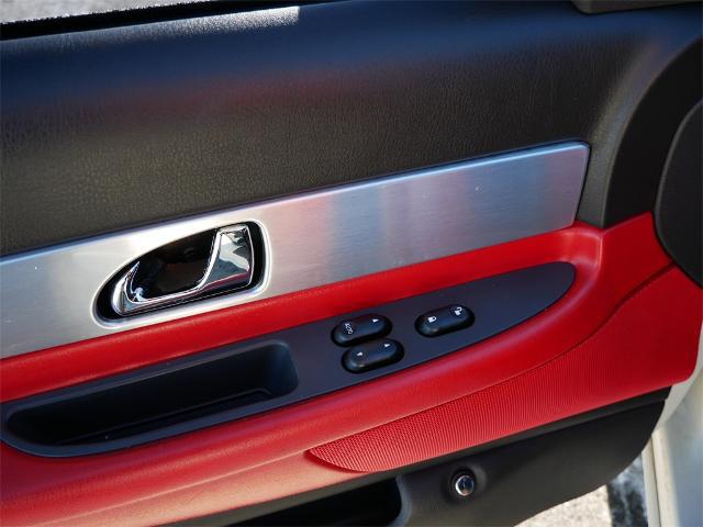 2002 Ford Thunderbird Base