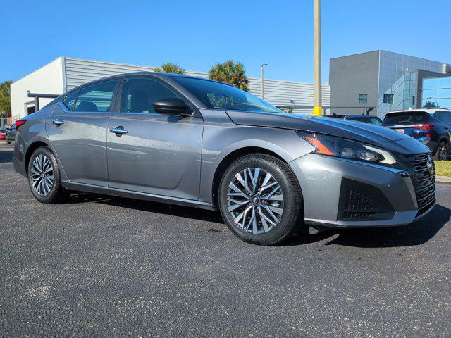 2024 Nissan Altima SV FWD