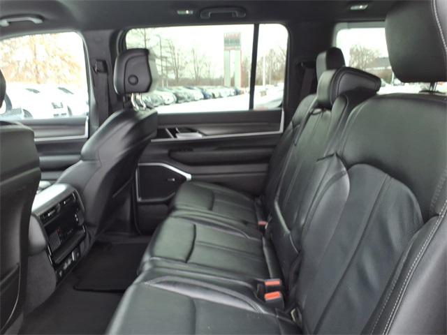 2024 Jeep Wagoneer Series II 4x2
