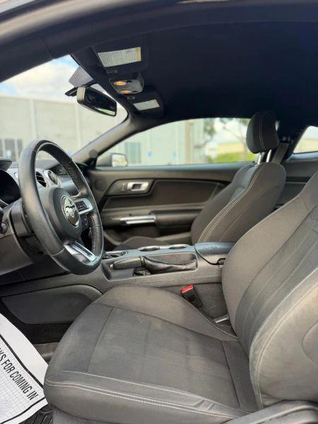 2020 Ford Mustang EcoBoost Fastback