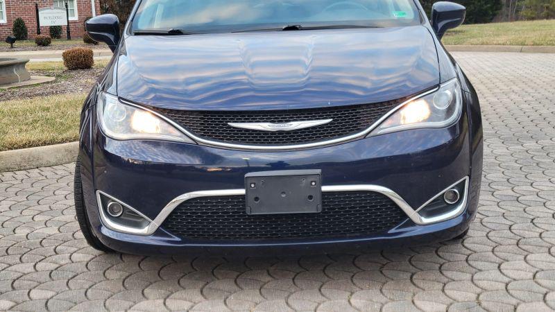 2017 Chrysler Pacifica Touring-L Plus