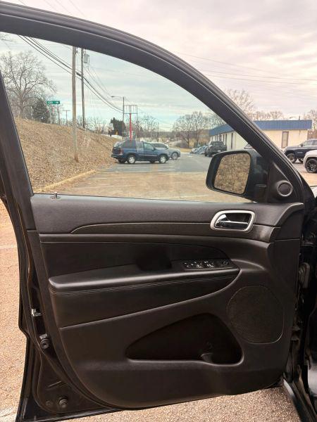 2018 Jeep Grand Cherokee Laredo E 4x4