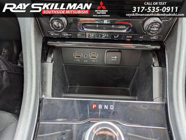 2023 Jeep Grand Cherokee L Laredo 4x2