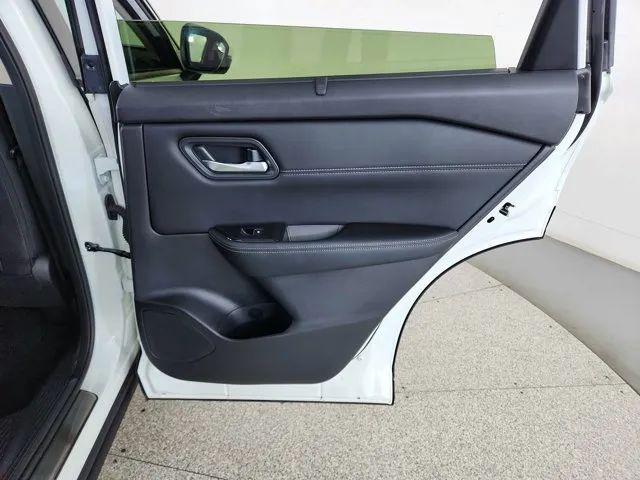 2025 Nissan Rogue SL FWD