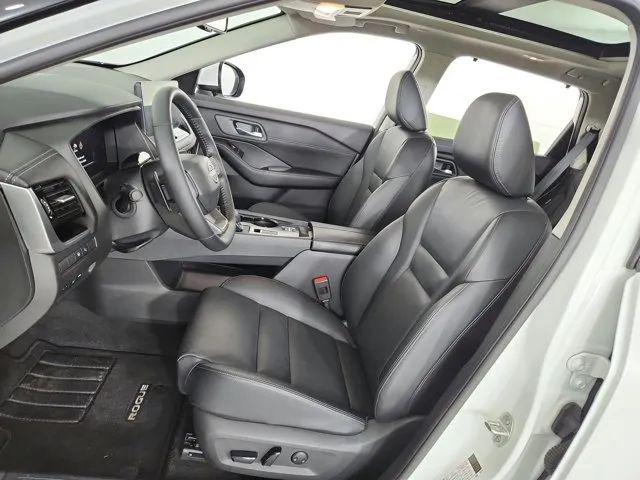 2025 Nissan Rogue SL FWD