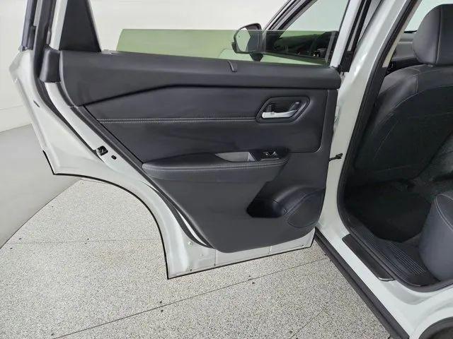 2025 Nissan Rogue SL FWD