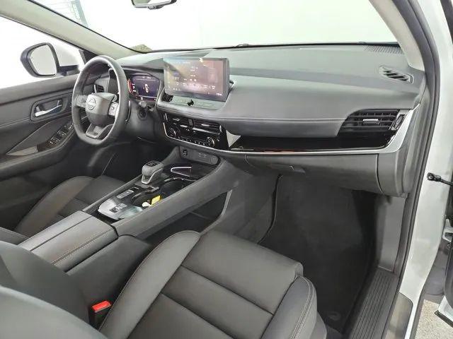 2025 Nissan Rogue SL FWD