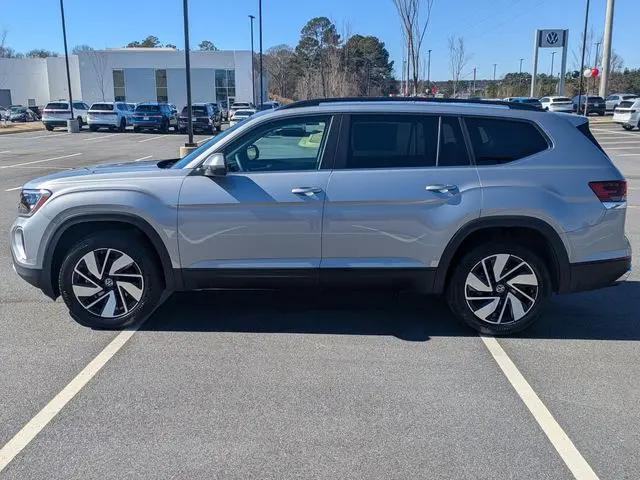 2026 Volkswagen Atlas SE with Technology