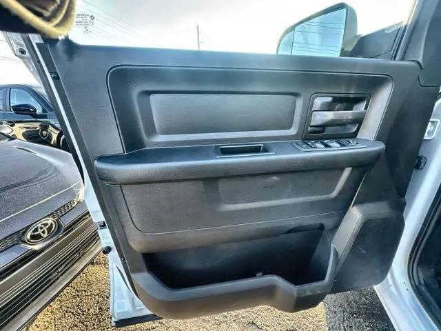 2022 Ram 1500 Classic Tradesman Crew Cab 4x4 5'7" Box